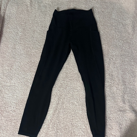Black lululemon women Leggings with packets - Picture 3 of 8